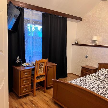 Homies Inn Celiny  Extérieur photo