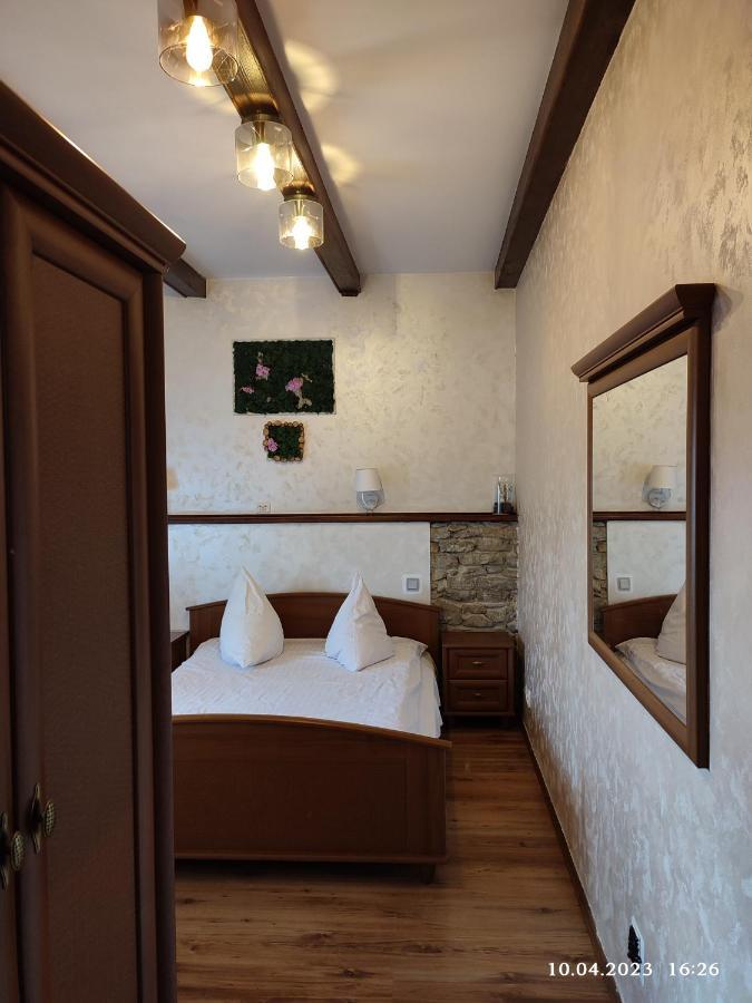 Homies Inn Celiny  Extérieur photo