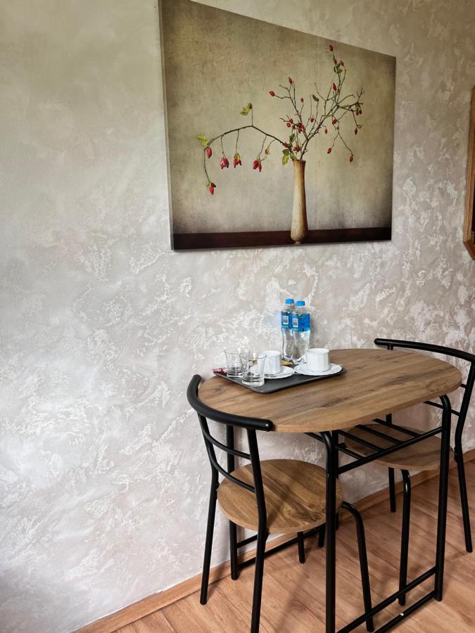 Homies Inn Celiny  Extérieur photo